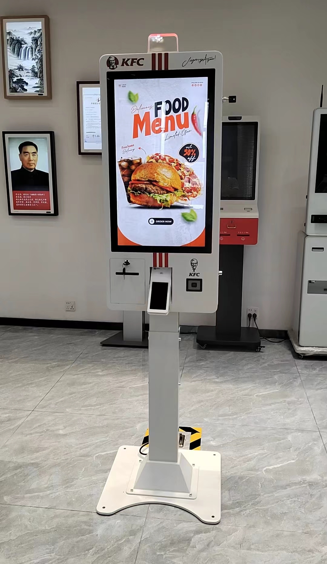 Een revolutie in de fastfoodervaring: onze zelfbestelkiosk voor KFC